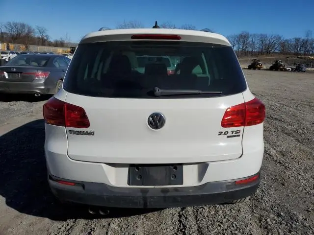 2013 VOLKSWAGEN TIGUAN S  