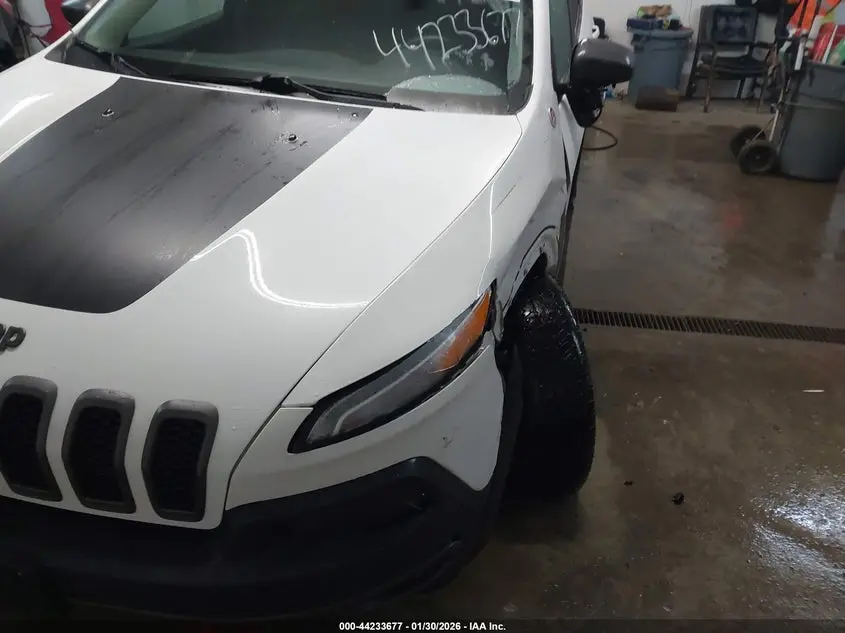 2018 JEEP CHEROKEE TRAILHAWK 4X4