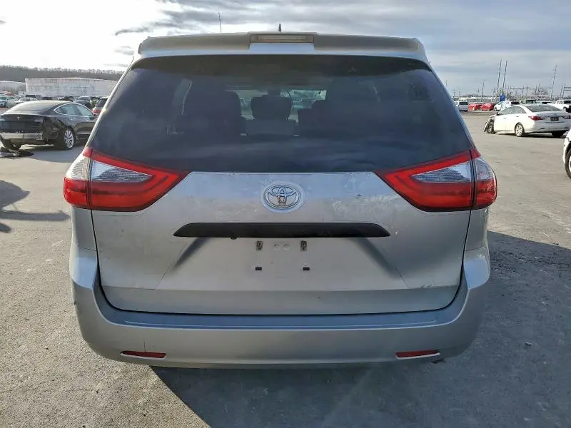 2020 TOYOTA SIENNA L  