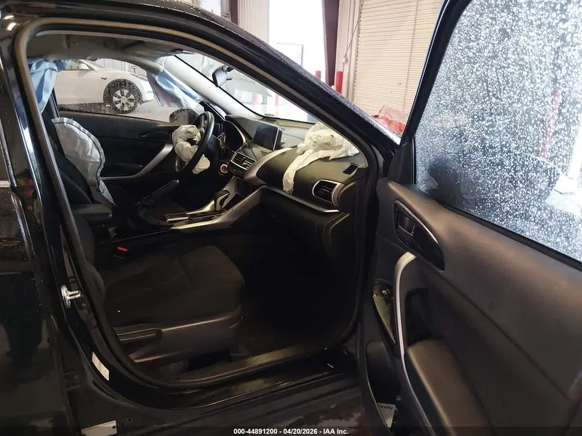 2019 MITSUBISHI ECLIPSE CROSS LE