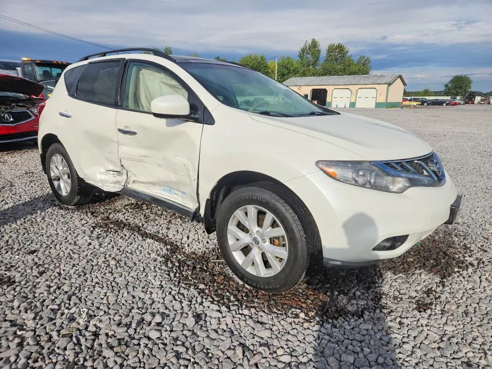 2011 NISSAN MURANO S  