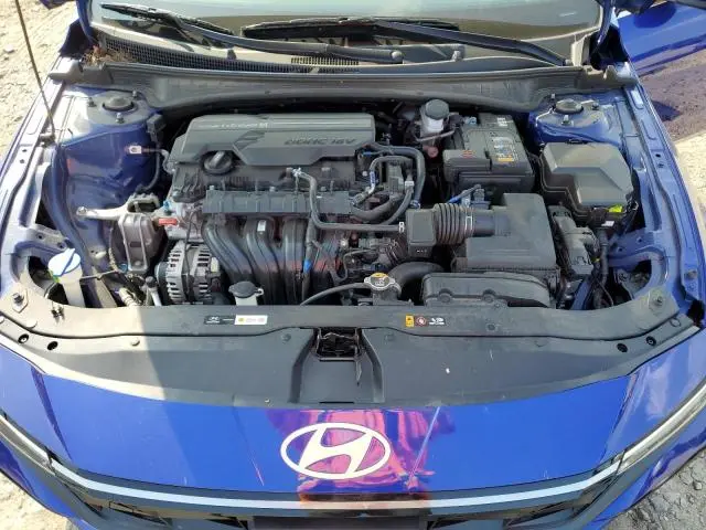 2024 HYUNDAI ELANTRA SEL  