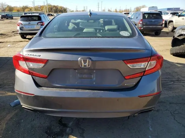 2018 HONDA ACCORD TOURING  