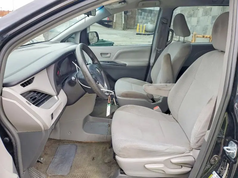 2017 TOYOTA SIENNA L 7-PASSENGER  