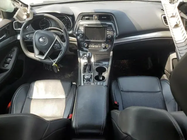 2022 NISSAN MAXIMA SV  