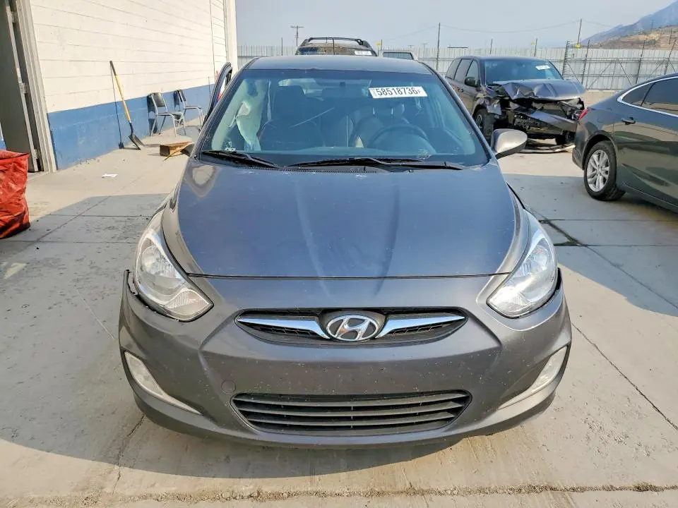 2012 HYUNDAI ACCENT SE  