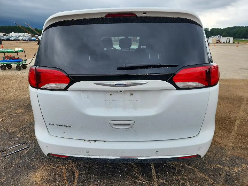 2017 CHRYSLER PACIFICA TOURING L  