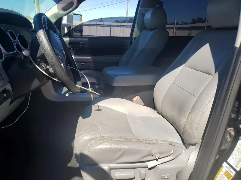 2013 TOYOTA TUNDRA CREWMAX SR5  