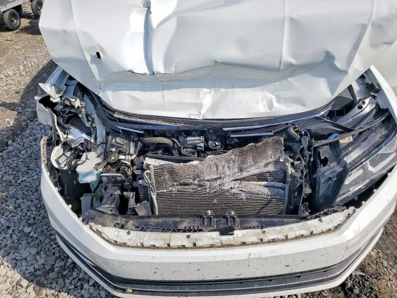 2019 VOLKSWAGEN PASSAT WOLFSBURG  