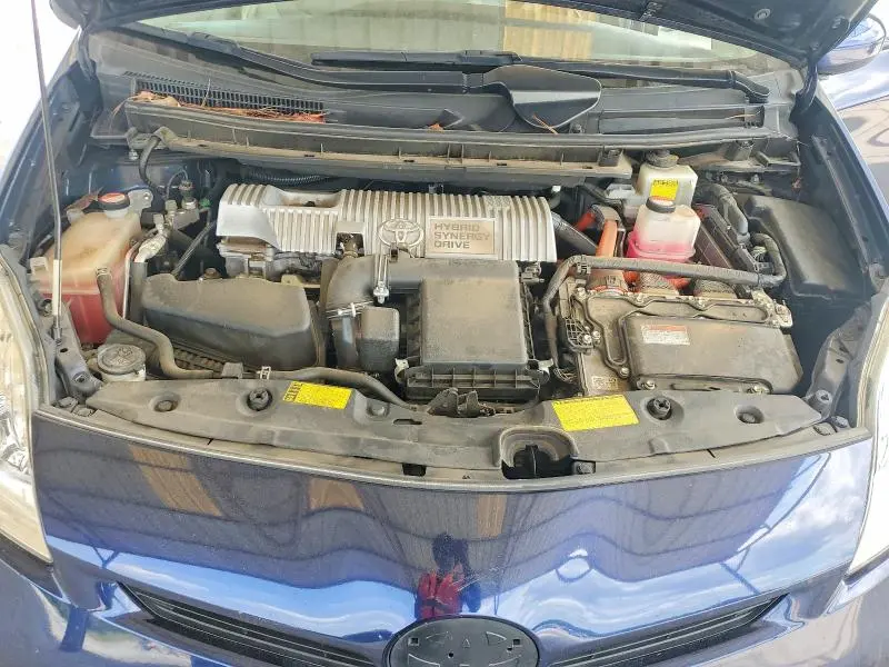 2014 TOYOTA PRIUS THREE  