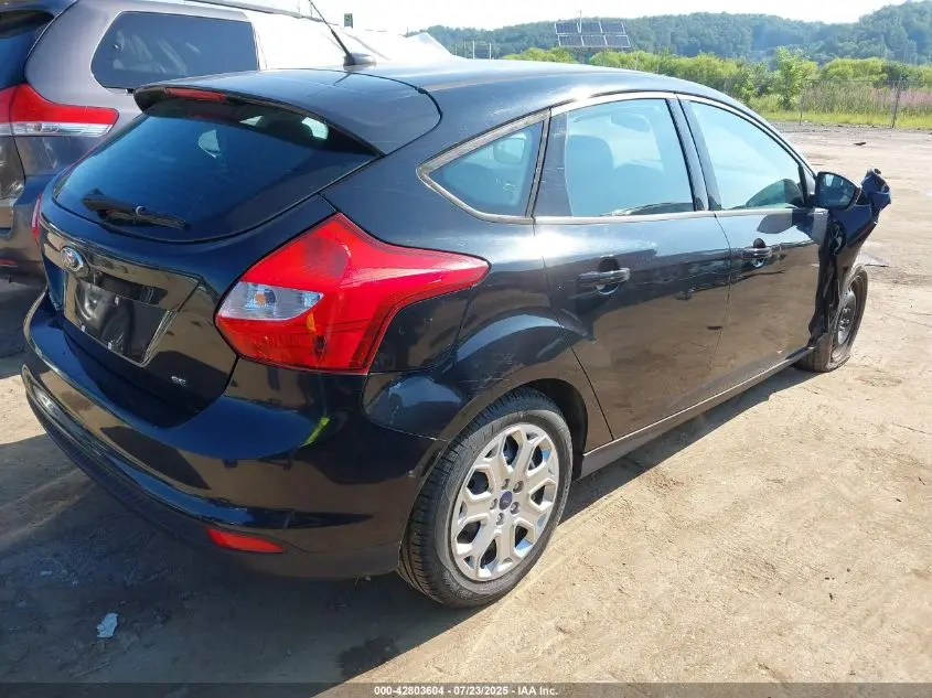 2012 FORD FOCUS SE