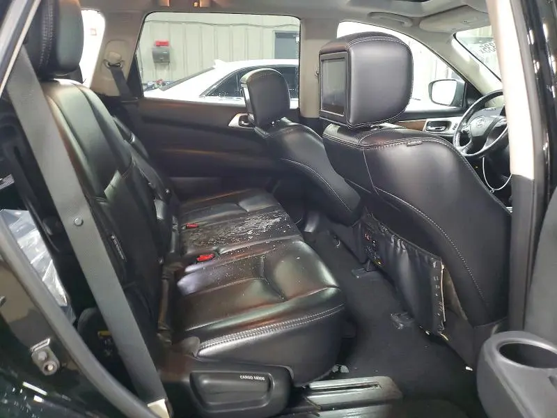 2019 NISSAN PATHFINDER S  