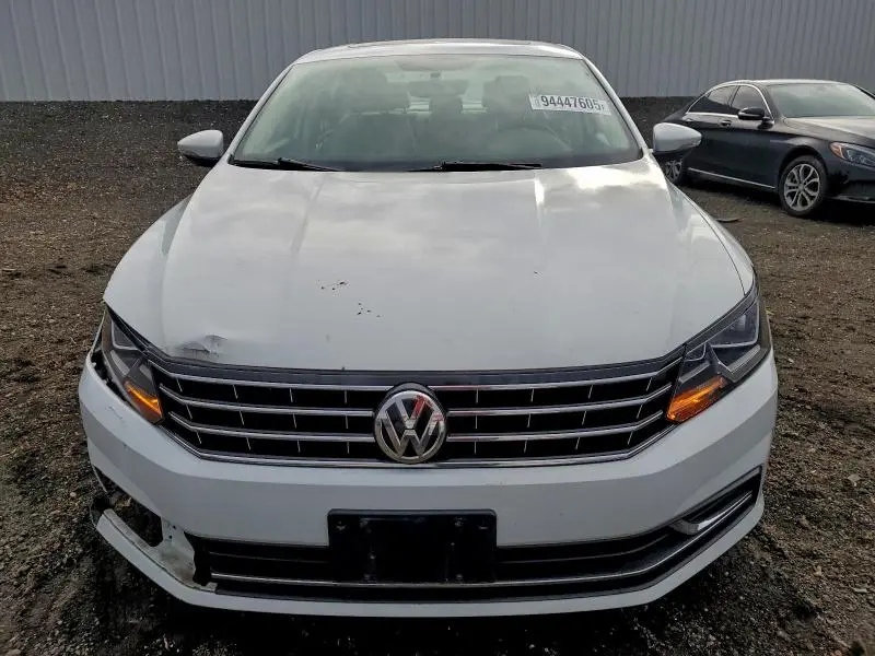 2019 VOLKSWAGEN PASSAT WOLFSBURG  
