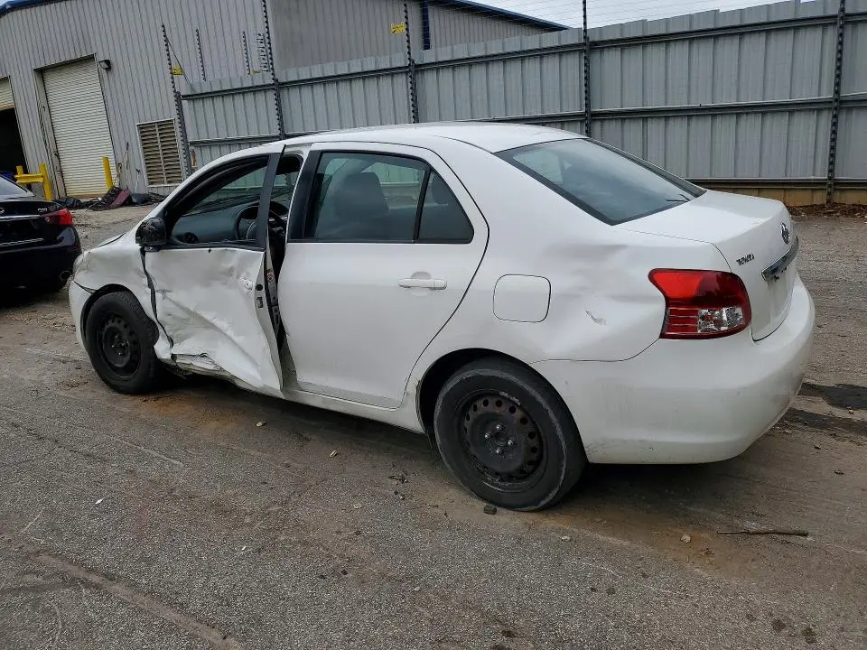 2010 TOYOTA YARIS BASE  