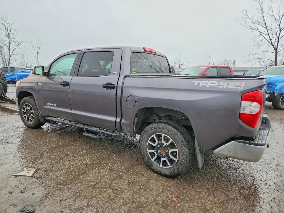 2015 TOYOTA TUNDRA SR5  