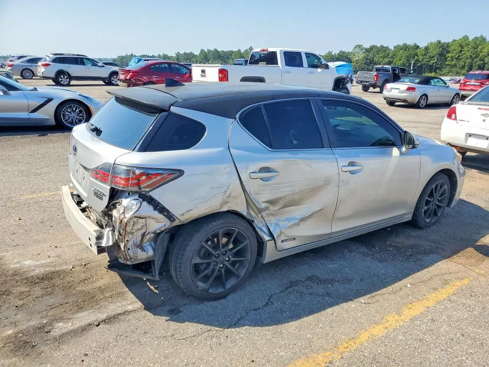 2011 LEXUS CT 200  