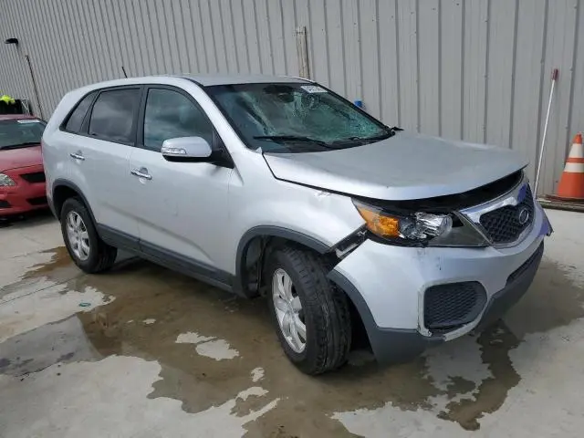 2011 KIA SORENTO BASE  