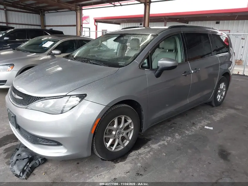 2021 CHRYSLER VOYAGER LXI