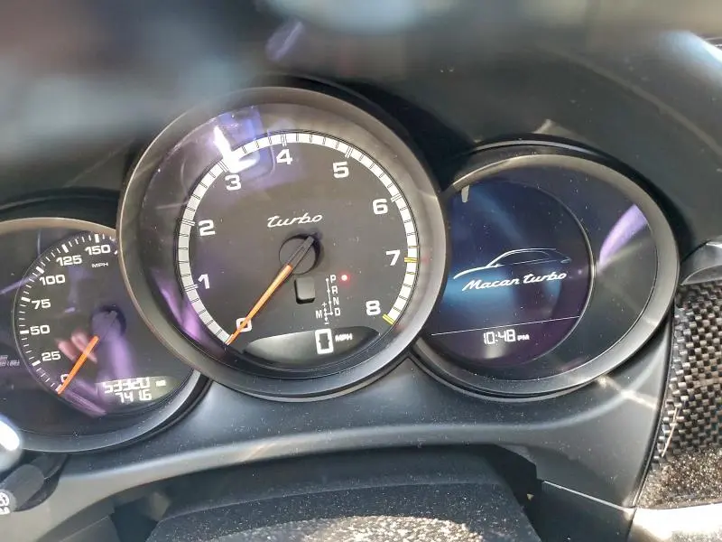2016 PORSCHE MACAN TURBO  