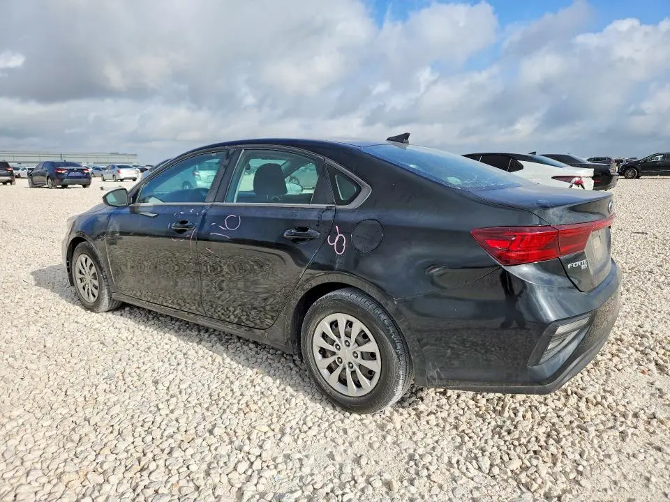 2021 KIA FORTE FE  