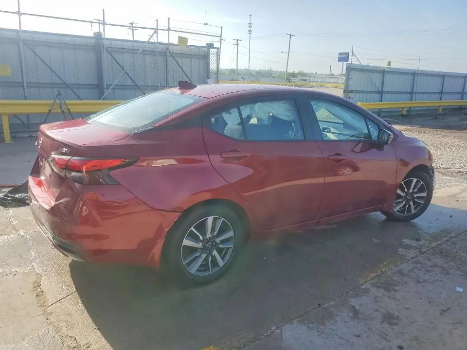 2020 NISSAN VERSA SV  