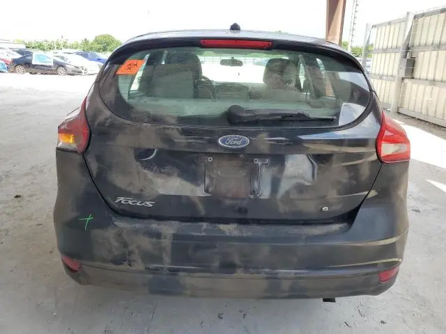 2017 FORD FOCUS SE  