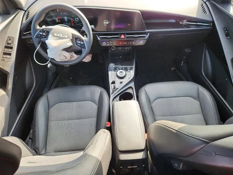 2024 KIA NIRO EX  
