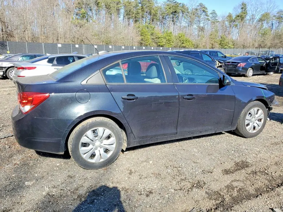 2015 CHEVROLET CRUZE LS  
