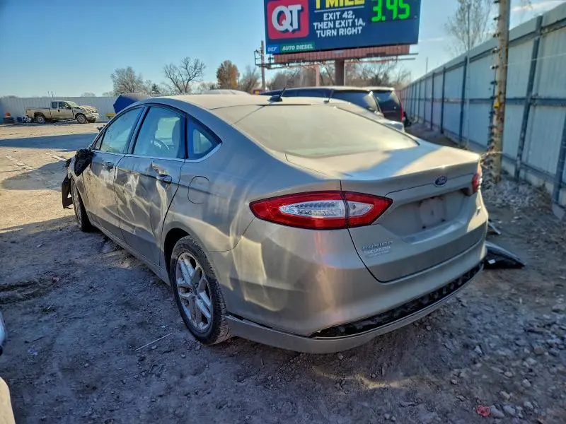 2015 FORD FUSION SE  