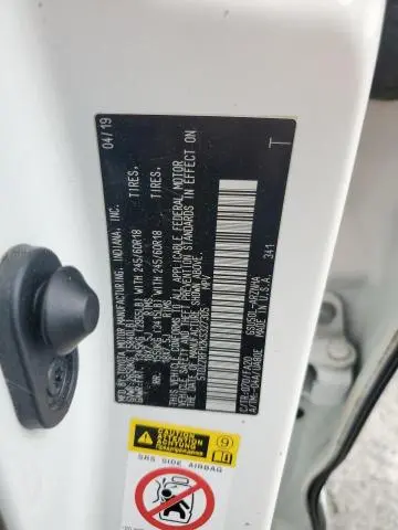 2019 TOYOTA HIGHLANDER LE  