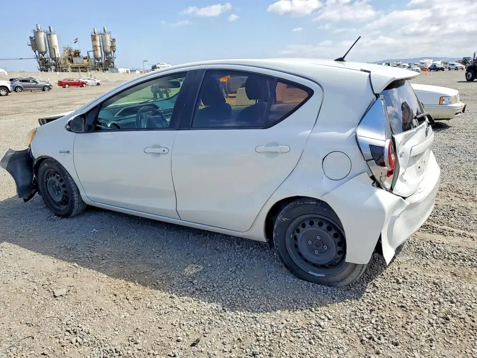 2013 TOYOTA PRIUS C TWO  