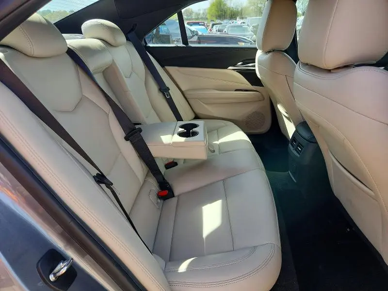 2021 CADILLAC CT4 LUXURY  