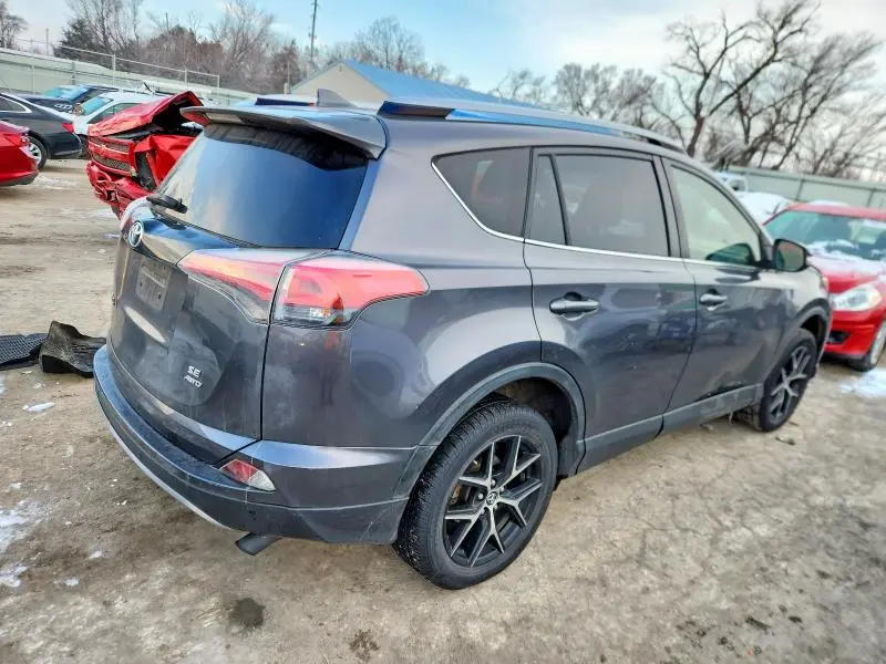 2017 TOYOTA RAV4 SE  
