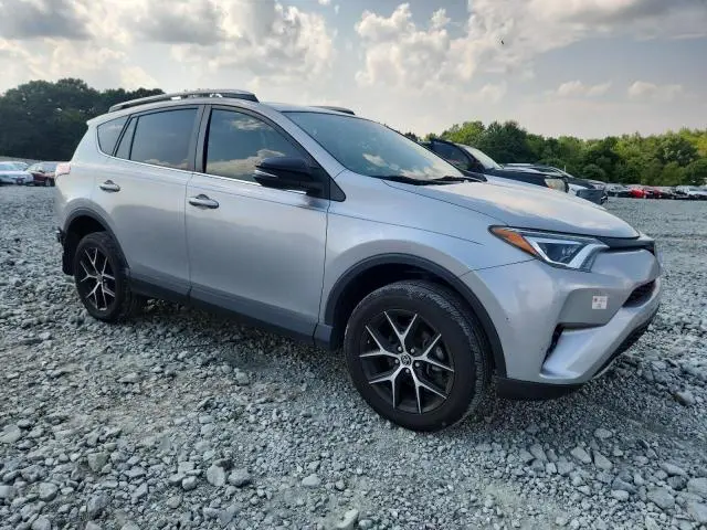 2018 TOYOTA RAV4 SE  