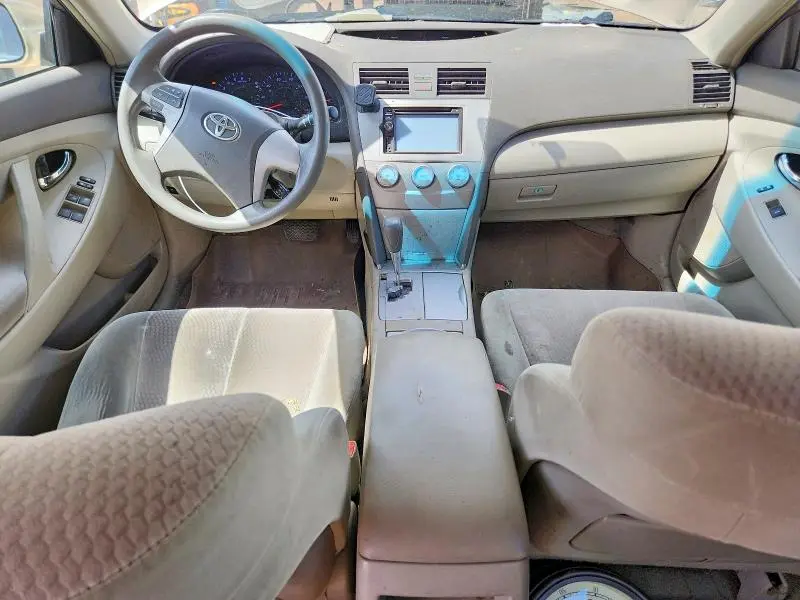 2011 TOYOTA CAMRY LE  