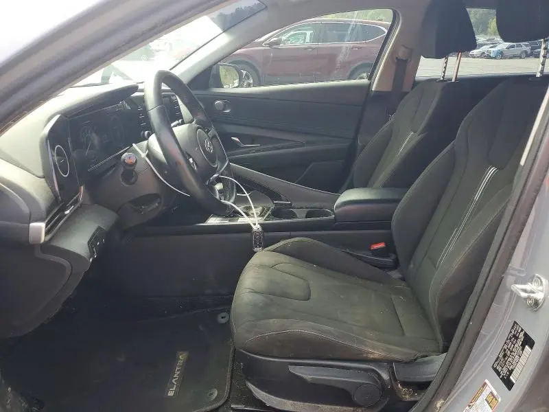 2021 HYUNDAI ELANTRA SEL  
