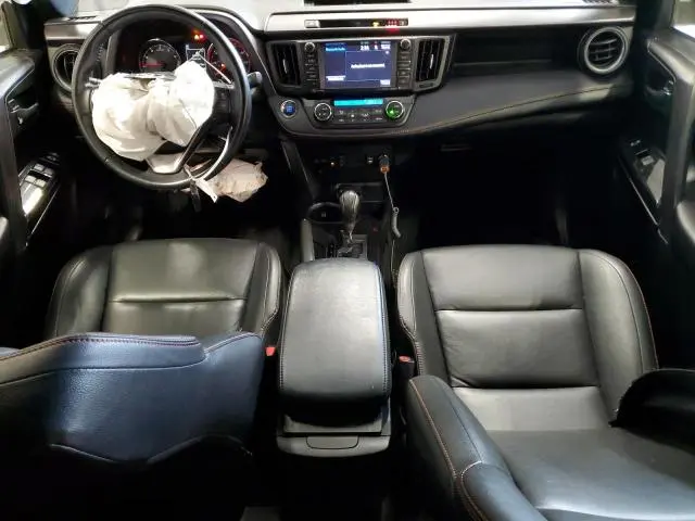 2018 TOYOTA RAV4 SE