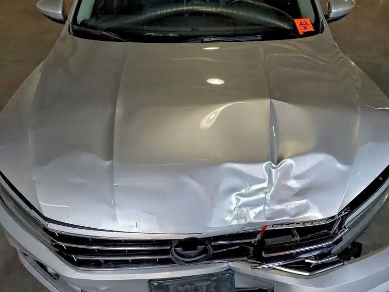 2017 VOLKSWAGEN PASSAT   
