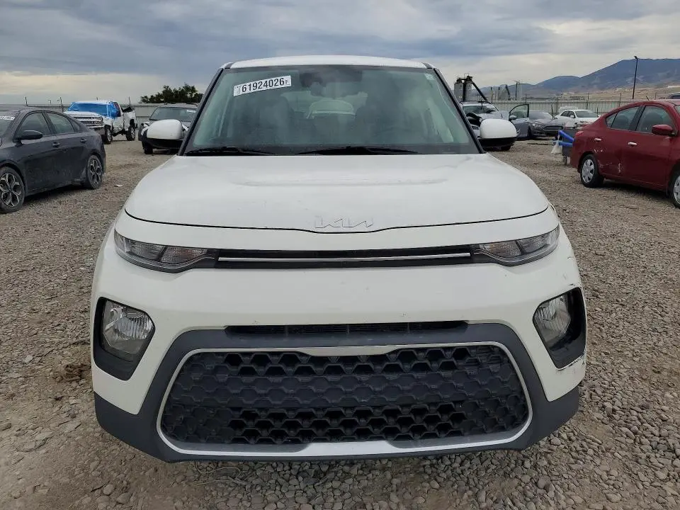 2022 KIA SOUL S  