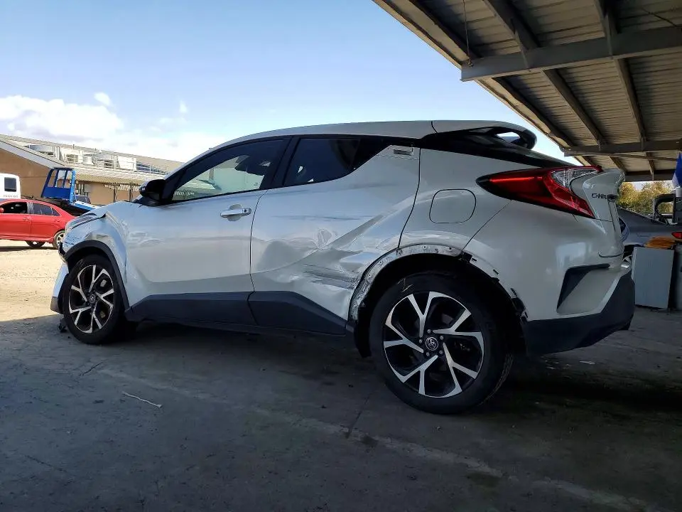 2018 TOYOTA C-HR XLE  