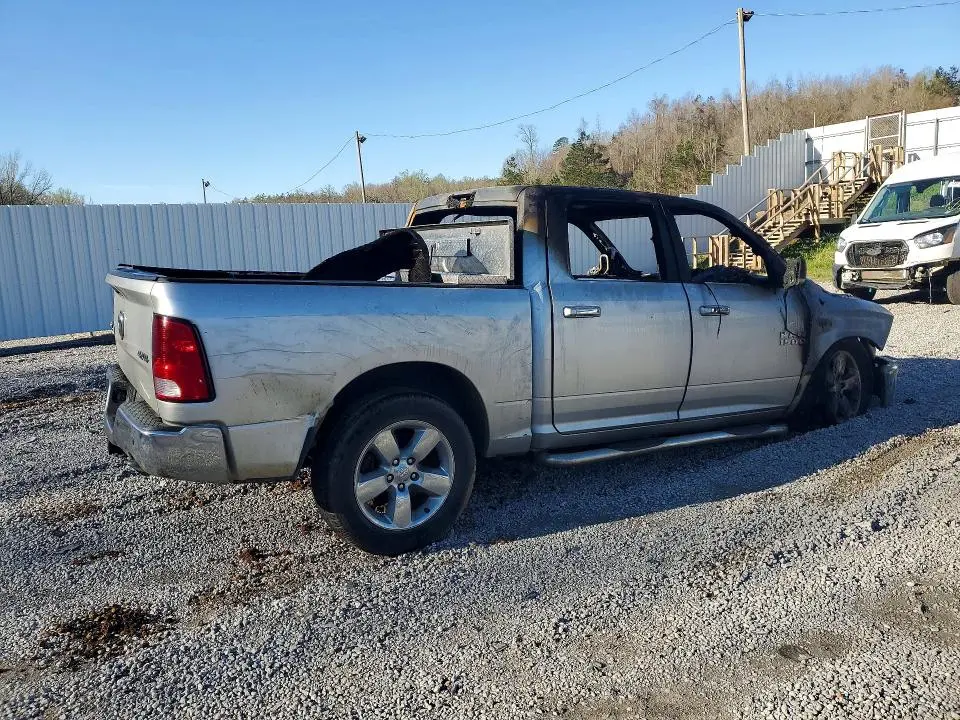 2014 RAM 1500 SLT  