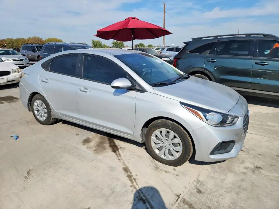 2022 HYUNDAI ACCENT SE  