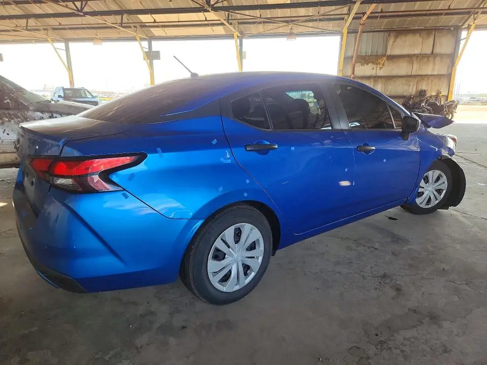 2021 NISSAN VERSA S  