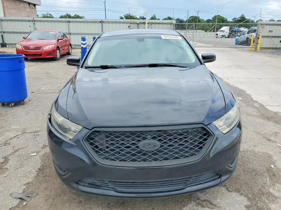 2015 FORD TAURUS SE  