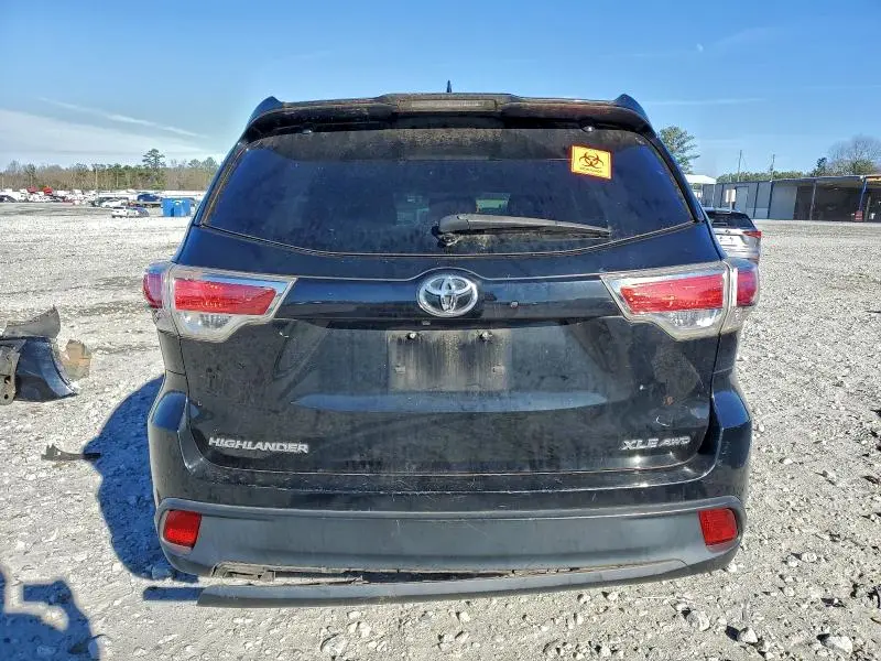 2016 TOYOTA HIGHLANDER XLE  