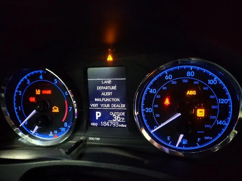 2017 TOYOTA COROLLA L  