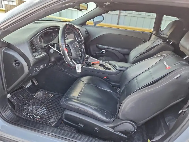 2022 DODGE CHALLENGER SXT  