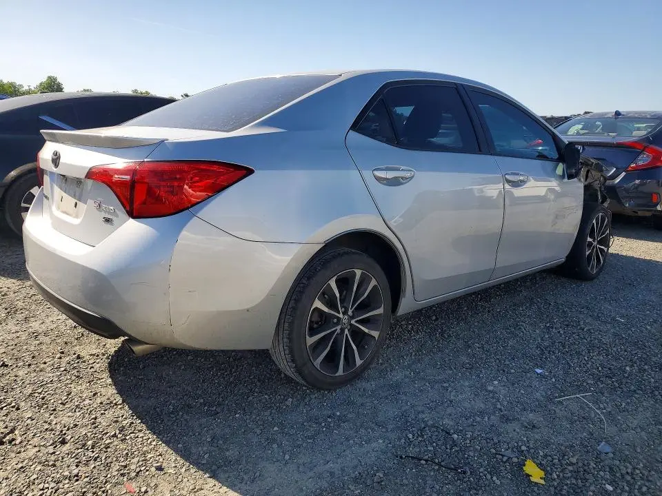 2017 TOYOTA COROLLA SE  