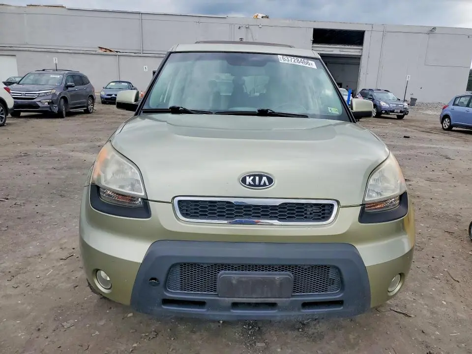 2010 KIA SOUL +  