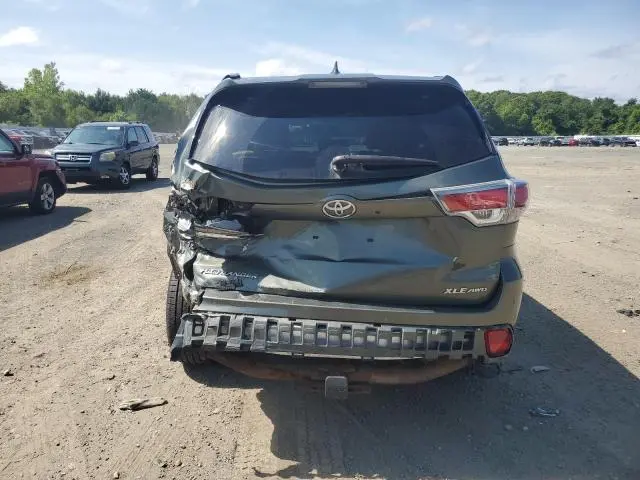 2015 TOYOTA HIGHLANDER XLE  